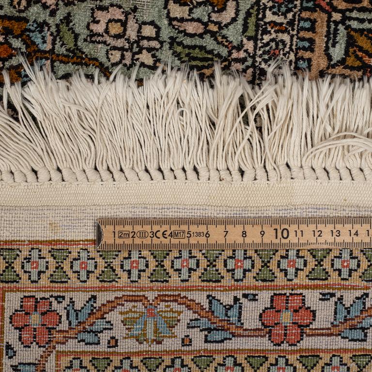 A CARPET SILK KASHMIR, CA 311 X 205 CM.