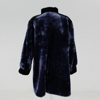 KAPPA, Yves Saint Laurent Fourrures.