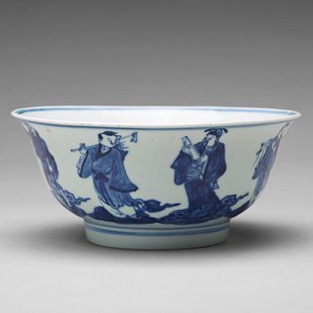 A blue and white bowl, Qing dynasty (1644-1912), with Qianlong sealmark.