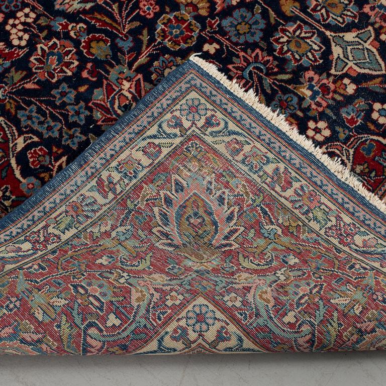 MATTA, semiantik, Keshan, ca 202 x 133 cm.