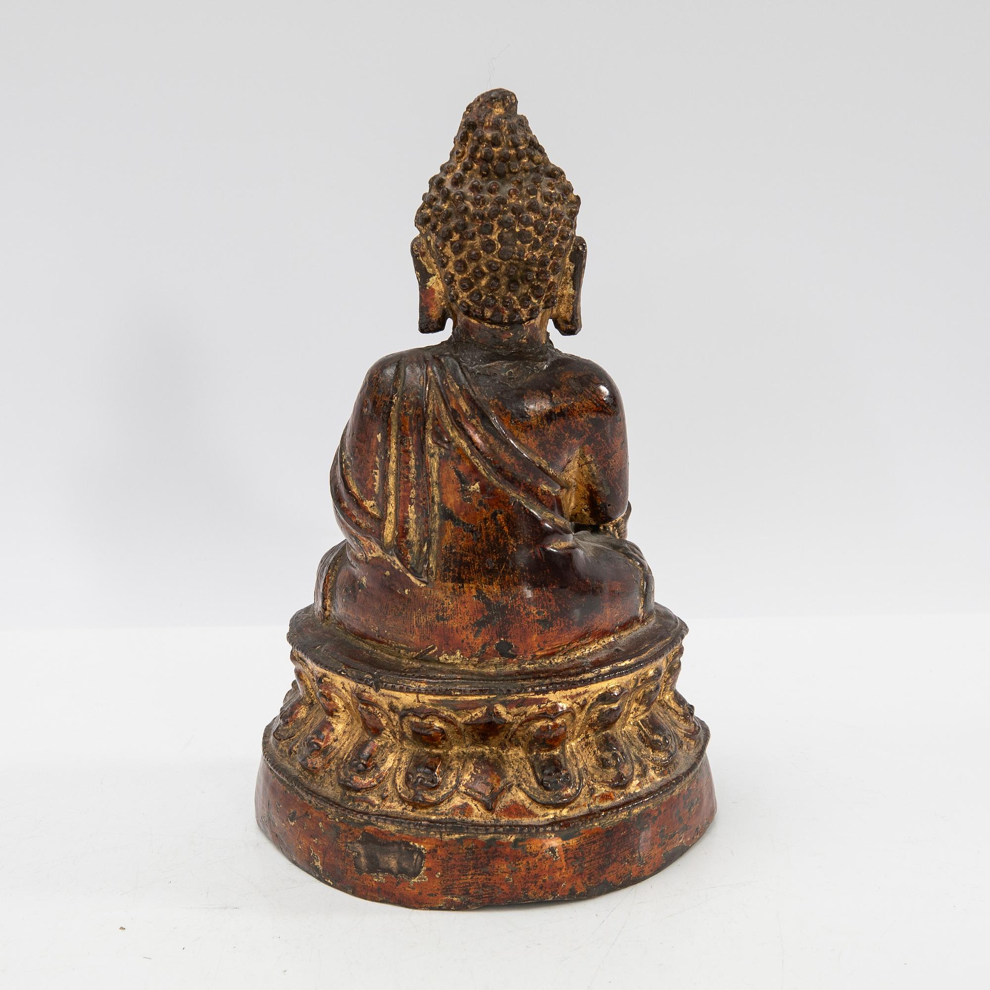 Buddha, brons, troligen sen Ming (1368-1644).