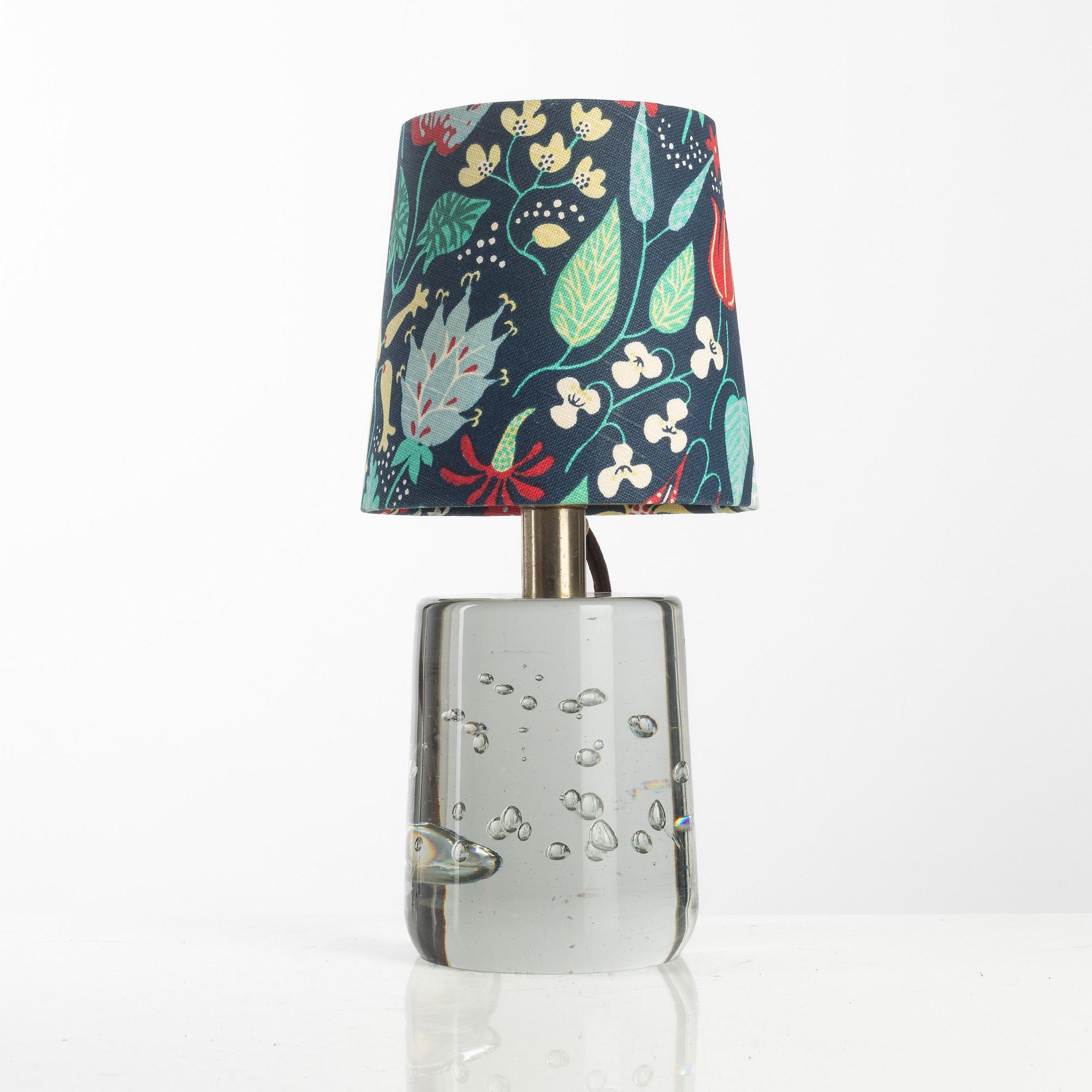 Josef Frank, bordslampa, modell "1819", Firma Svenskt Tenn 1930-40-tal.