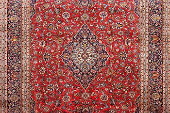 A carpet, Kashan, ca 357 x 287 cm.