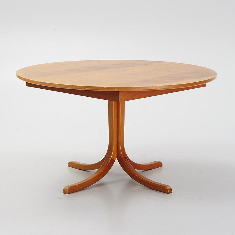 Josef Frank, a mahogany veneered model 771 dining table, Svenskt Tenn, post 1985.