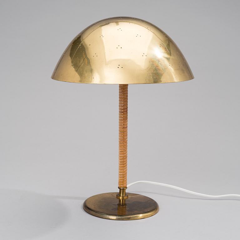 PAAVO TYNELL, A TABLE LAMP. Manufactured by Taito Oy, 1940s.