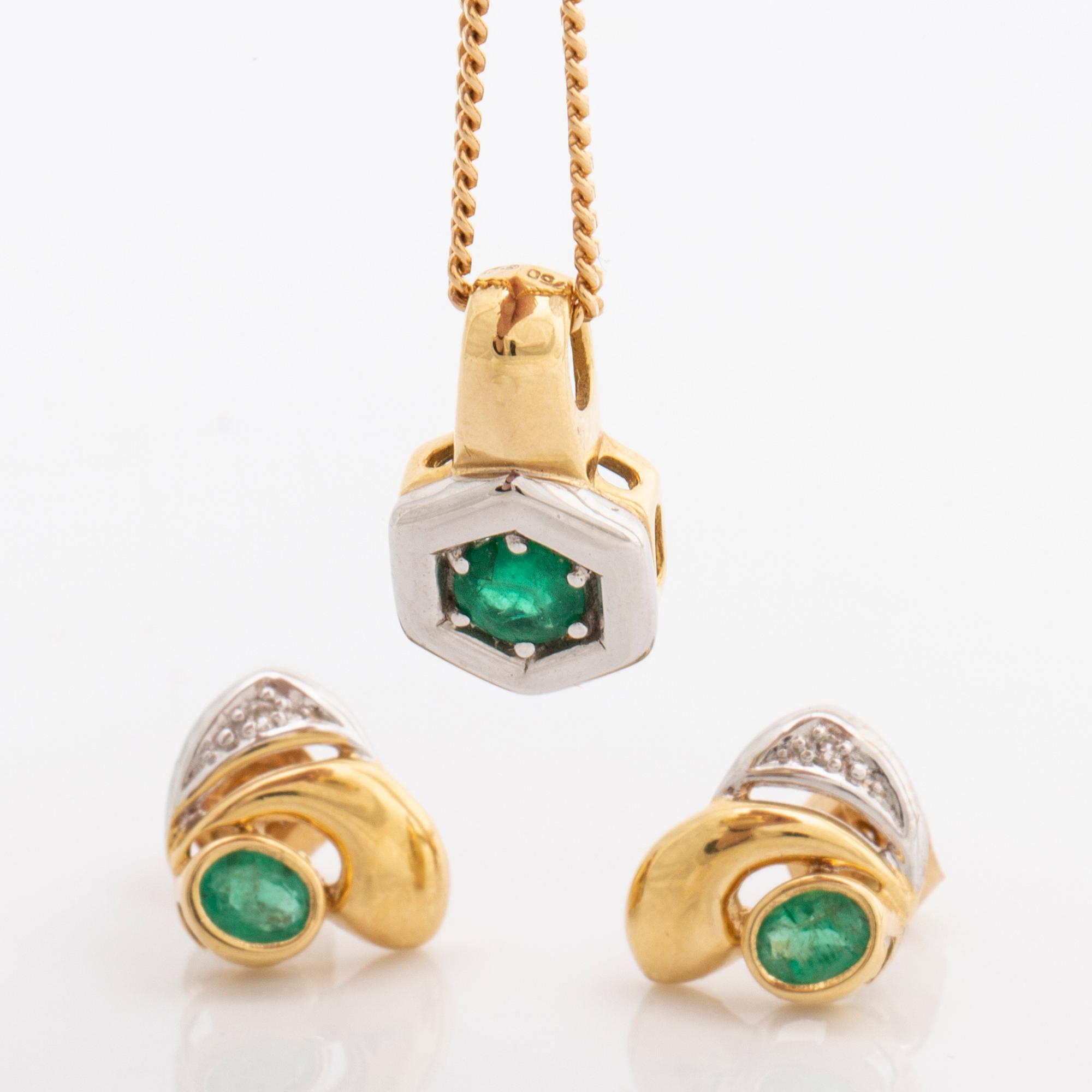Pendant and earrings 18K gold with emeralds and 2 single-cut diamonds, chain metal.