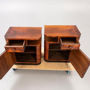 Sängbord ett par 1930/40-tal.