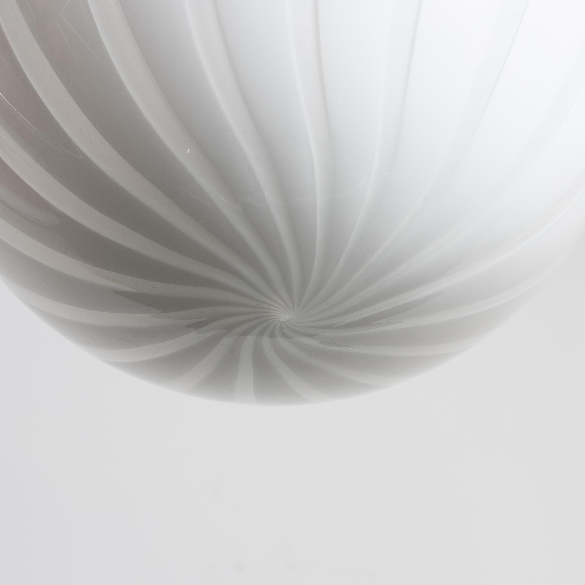 Taklampa, troligen Murano, Italien.