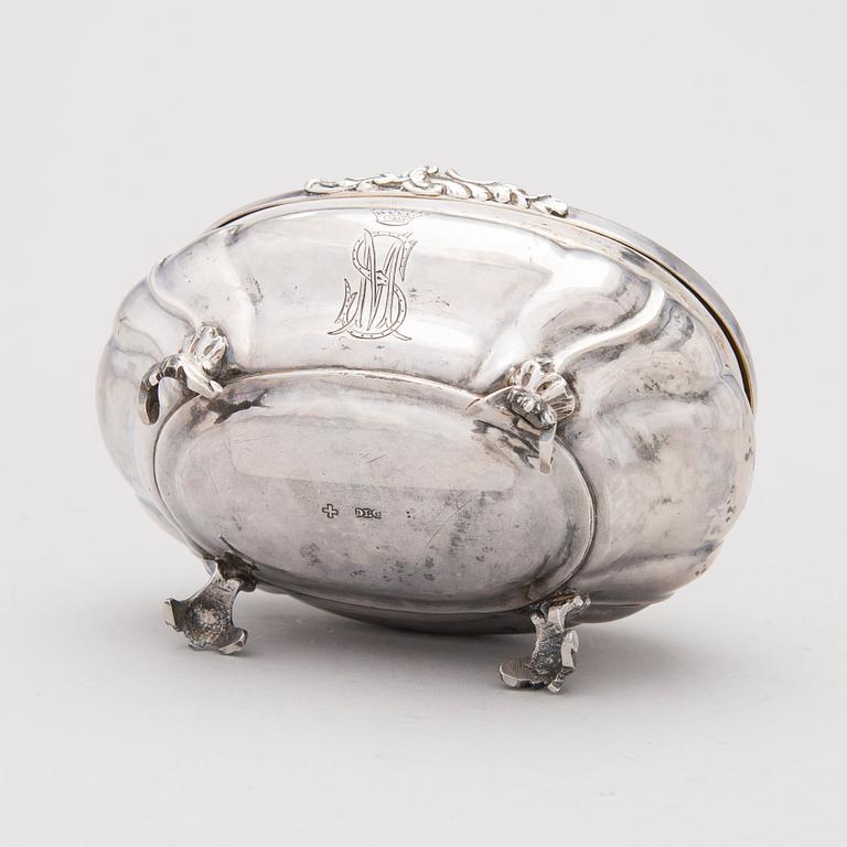 A BALTIC SILVER SUGAR BOX, Tallinn/Reval, Daniel Lundgren (1771-1783).