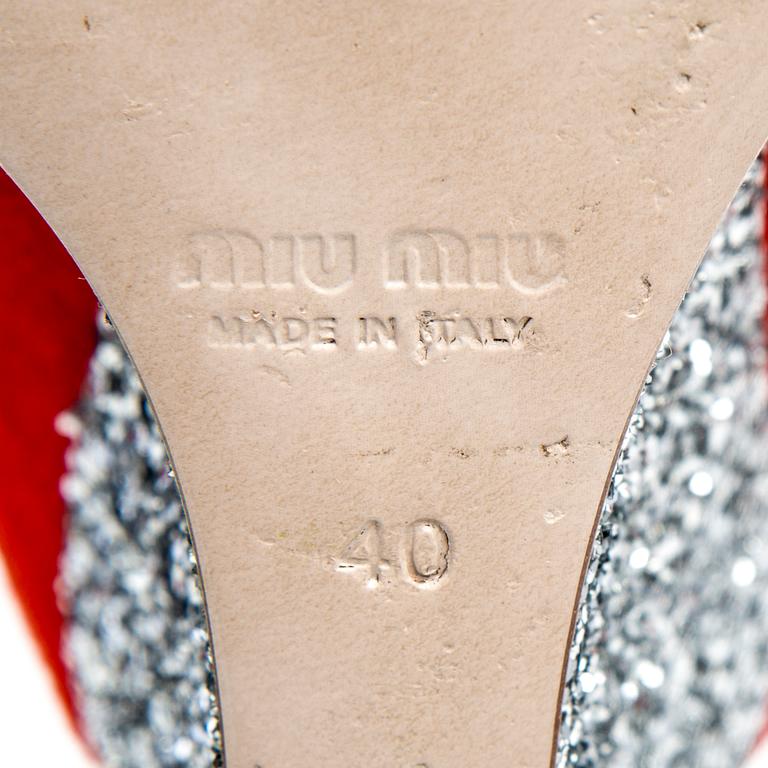 SKOR, Miu Miu.