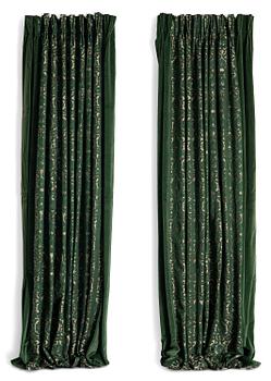 302. Curtains, a pair, green patterned velvet.