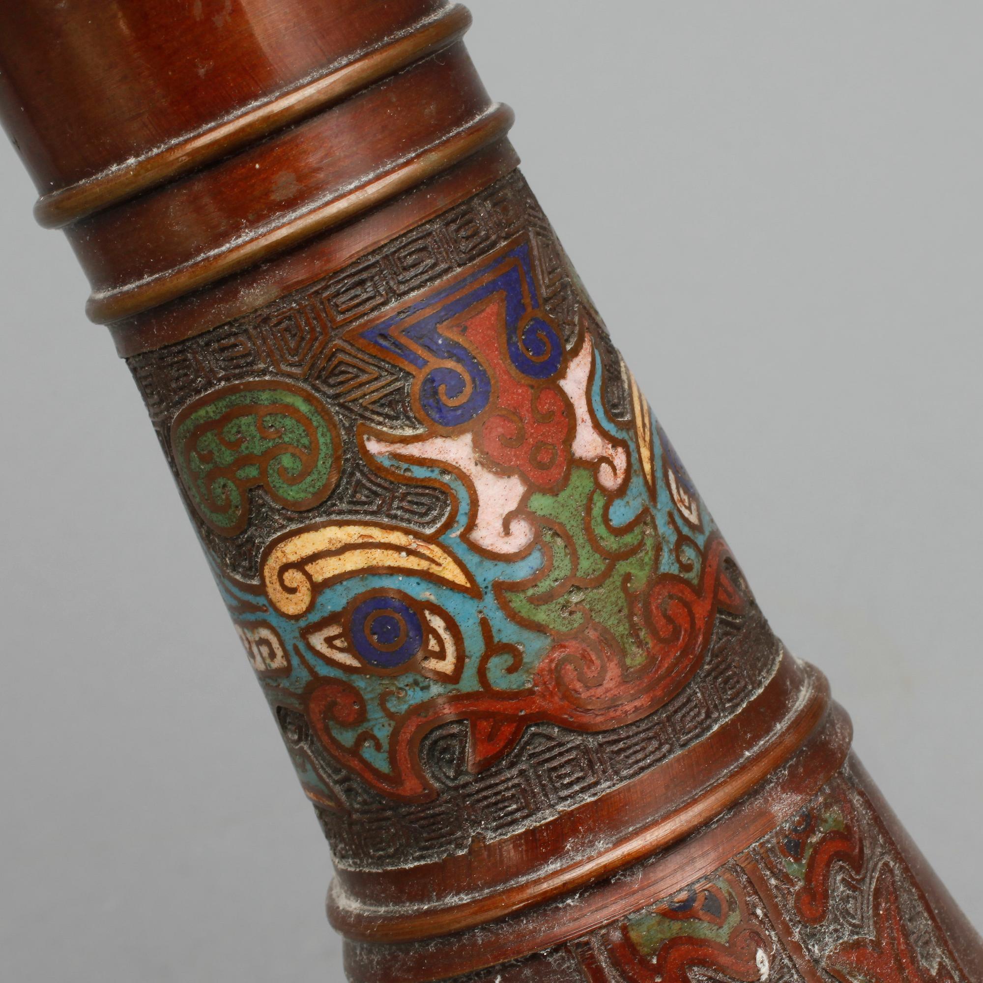 BORDSLAMPA. Cloisonné, brons. Kina, 1900-tal.