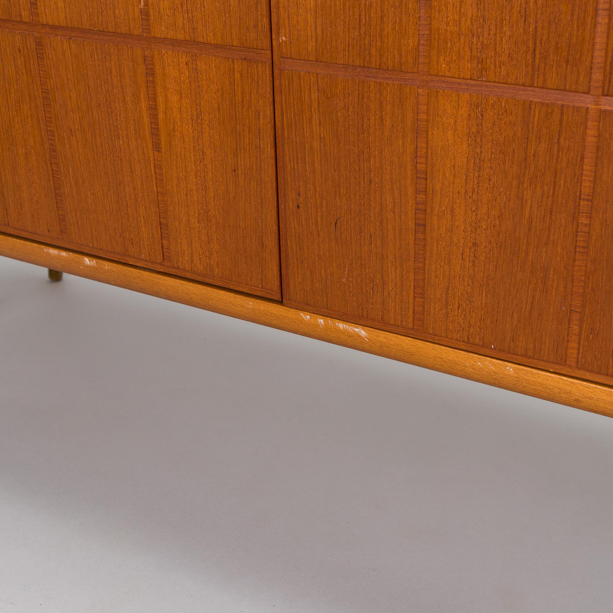 Kaappi, Tabergs möbler, Ruotsi 1960-luku.