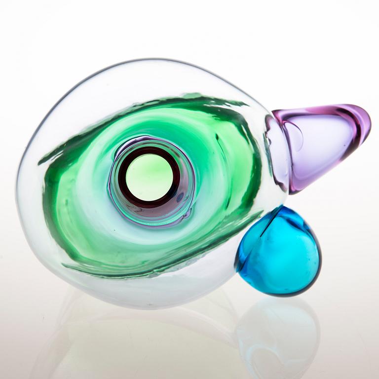 Marvin Lipofsky, A signed glass sculpture made in Nuutajärvi Glasworks, Finland 1970. With dedication.