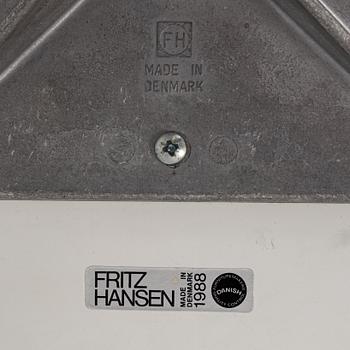 Arne Jacobsen, Bruno Mathsson & Piet Hein, soffbord, modell "A222", Fritz Hansen, Danmark 1988.