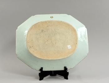 STEKFAT, porslin, Kina Qianlong 1700-tal.