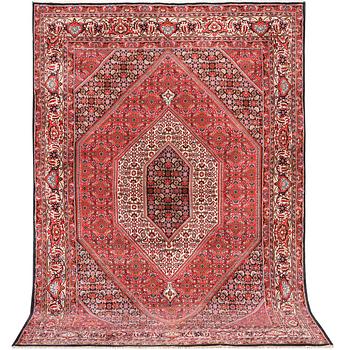 A Bidjar carpet, a. 308 x 200 cm.