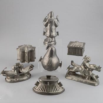 Choklad- eller dessertformar, 7 st, tenn, 1900-tal.