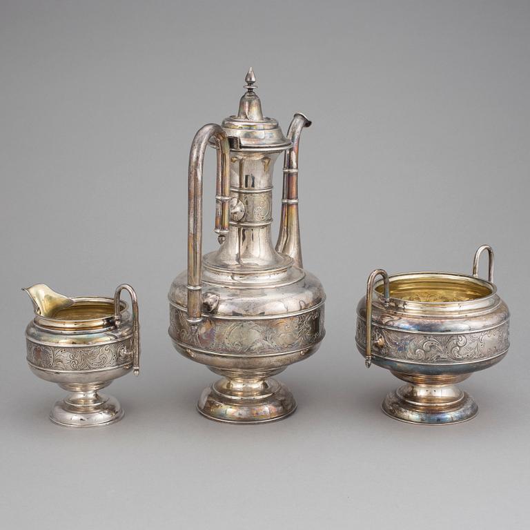KAFFESERVIS, 3 delar, silver, nyrenässans, Bernt Erlandsson, Kristianstad 1885. Vikt ca 1140 g.
