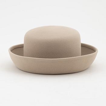 Chanel, a rabit hair hat with ribbon, size S.