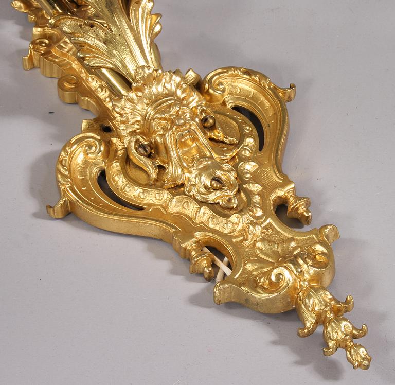 VÄGGLAMPETTER, ett par, Louis XV-stil, 1900-tal.