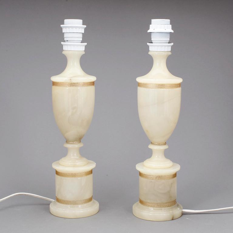 BORDSLAMPOR, alabaster, Guelfi & Cherici, Italien, 1900-tal.