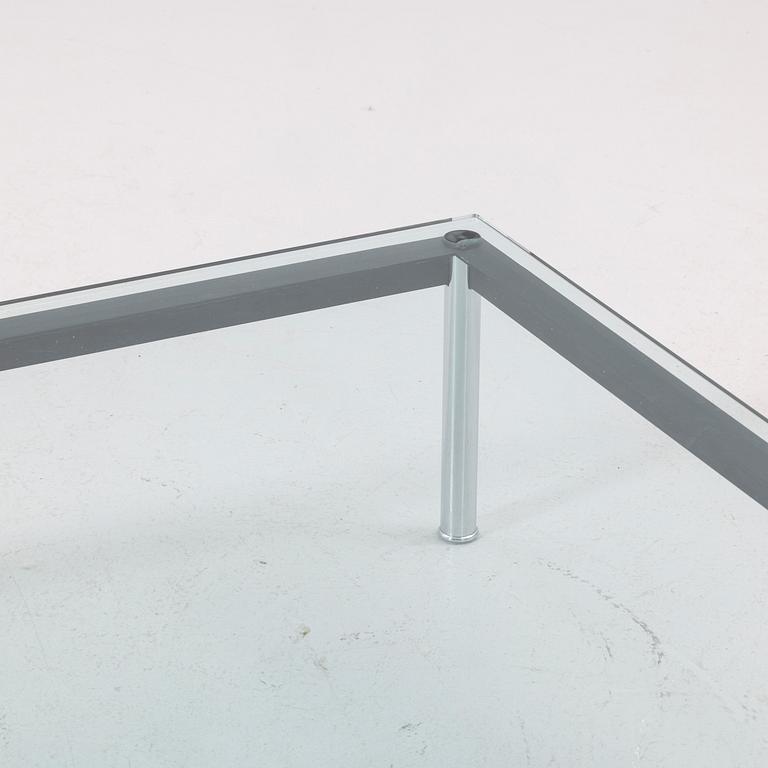 Le Corbusier (Charles-Édouard Jeanneret), Coffee table, "LC10-P", Cassina, modern production.