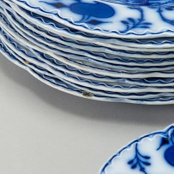 Servidelar, 29 st, "Flow Blue", modell Holland, Johnson Brothers, England.