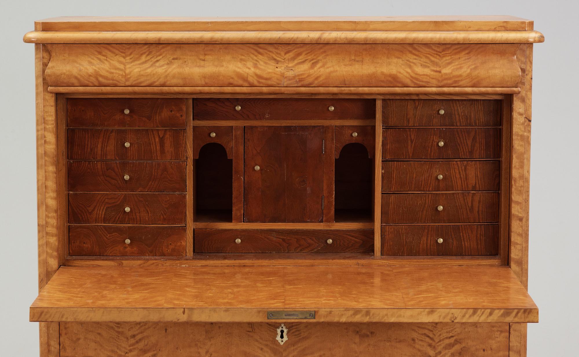 CHIFFONJÈ, senempire, 1800-talets mitt.