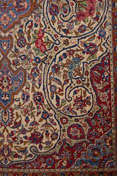 Matto, a semi-antique silk Kashan, ca 212,5-214,5 x 134,5-135,5 cm.