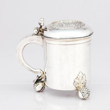 An early 18th century silver tankard, unidentified makers mark, Moscow 1700-1710.