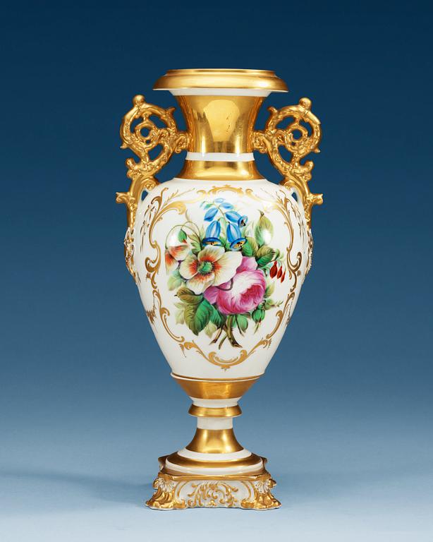 A Russian vase, the Kronilov Brothers Factory, St Petersburg, 19th Century.