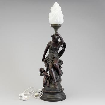 A jugend-style table light.