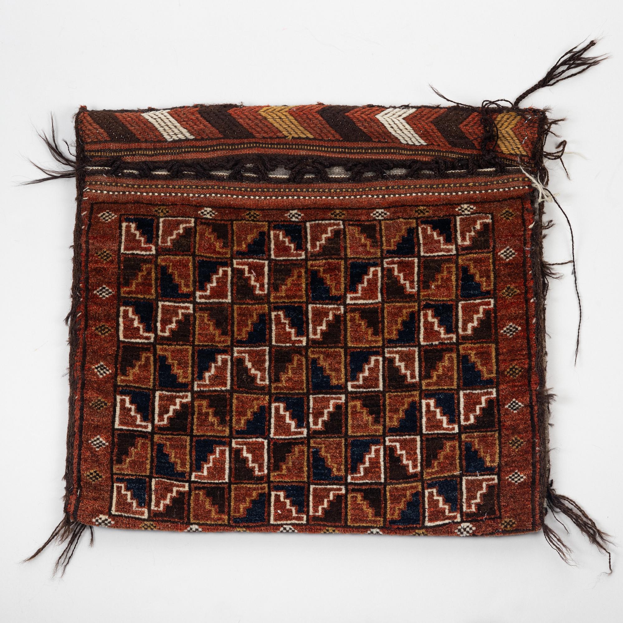 Sadelväska Turkmen, ca 107 x 56 cm.