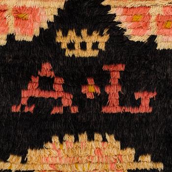 MATTO/WALLHANGING, ryijymatto, knotted pile, ca 229,5 x 169,5 cm, an inscription: AL 1917.