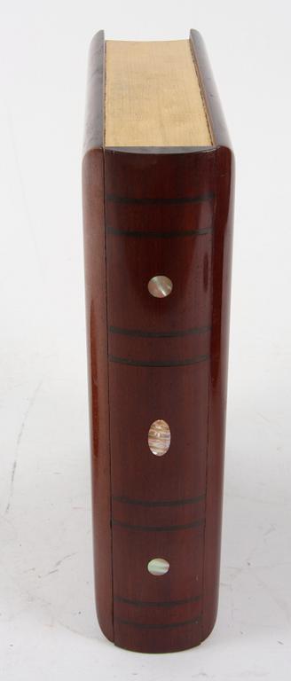 SKRIN och ASK MED LOCK, 1800/1900-tal.