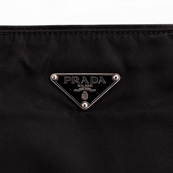 Prada, laukku.