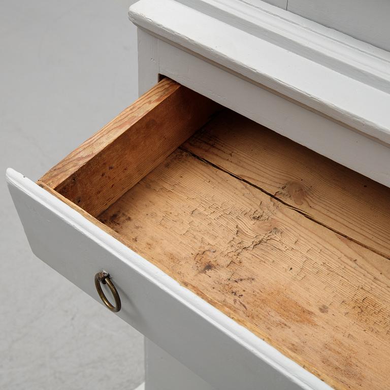 A 18/19th Century painted cabinet.