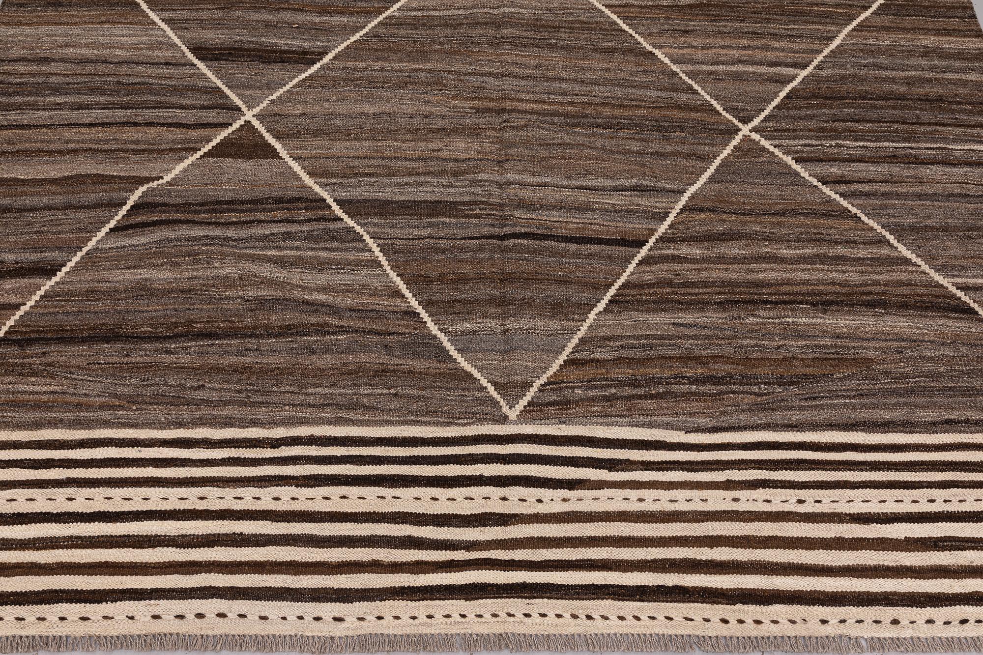 A Kilim carpet, Moroccan design, approx. 397 x 204 cm.