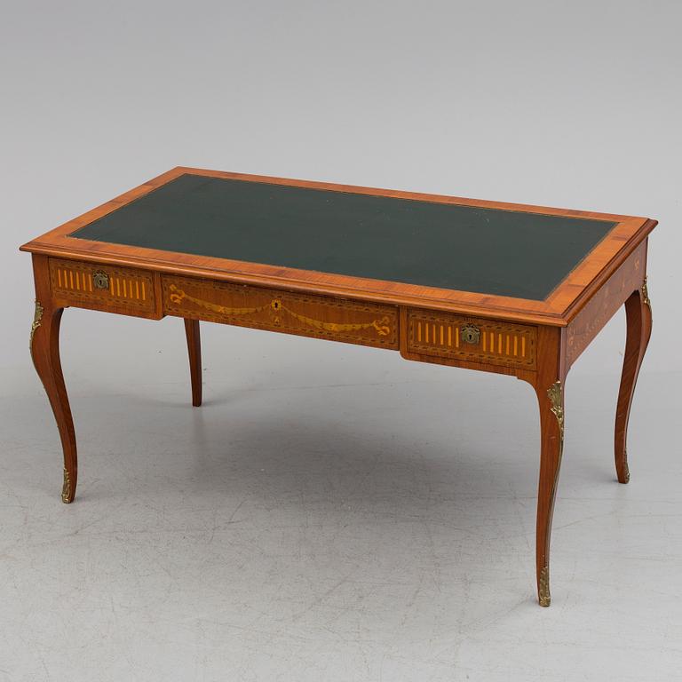 A rococo style writing desk, first half 20th century.