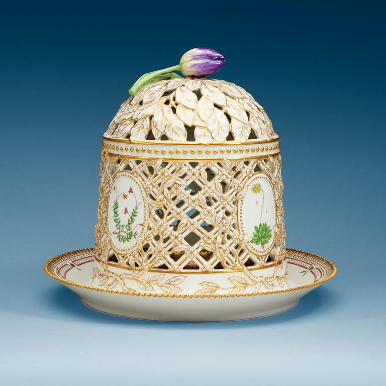 ISKLOCKA, porslin. "Flora Danica", Kungl Dansk, 1900-tal.