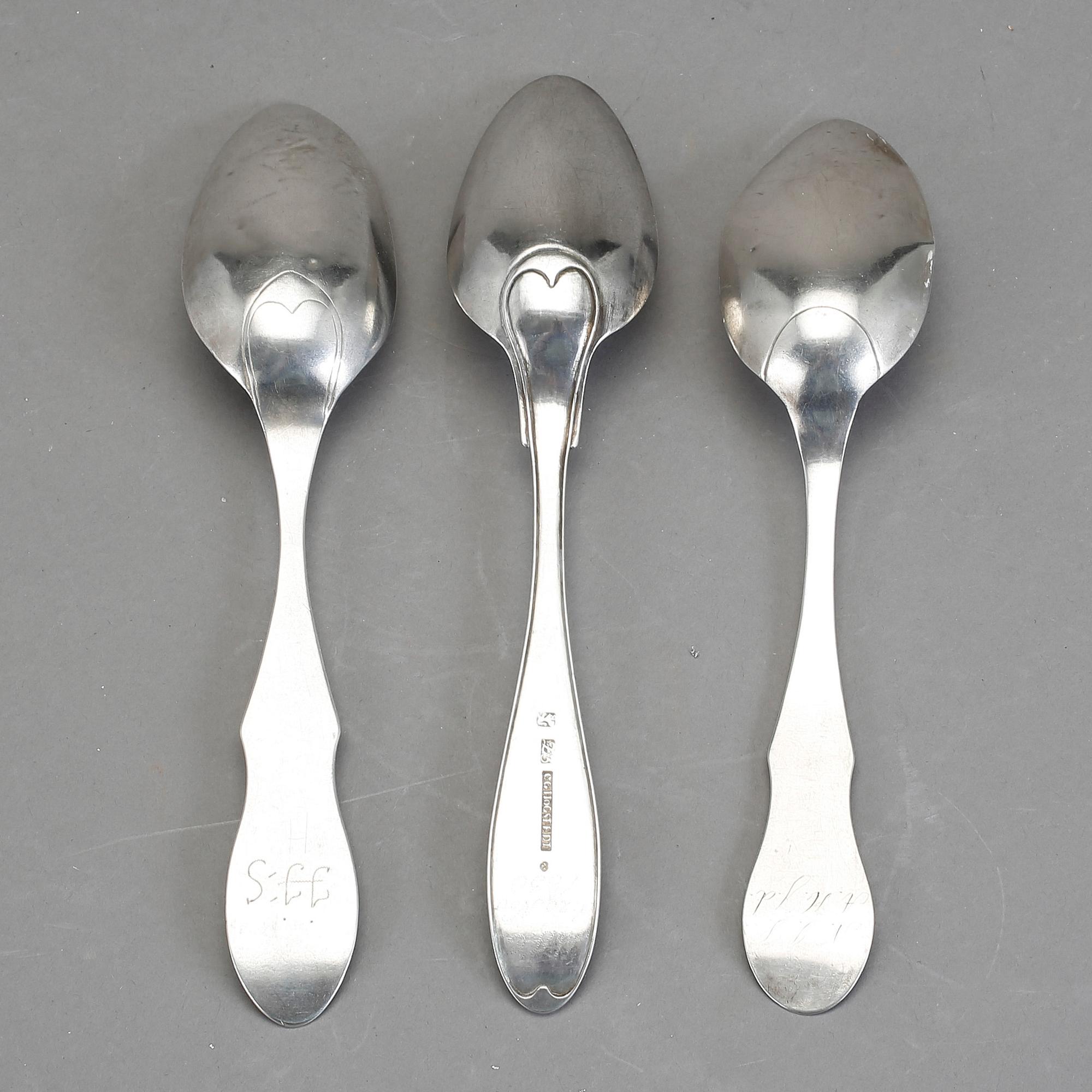 MATSKEDAR, 3 st, silver, bland annat Carl Gustaf Högstedt, Kalmar, 1830. Vikt ca 134 gram.