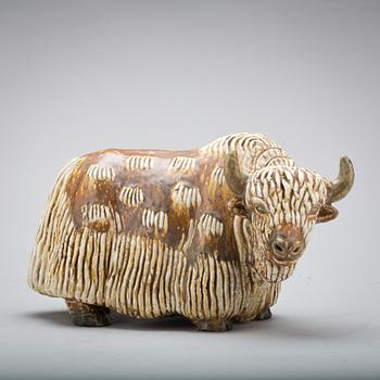 FIGURIN, stengods. Gunnar Nylund. Rörstrand numrerad 33/300.