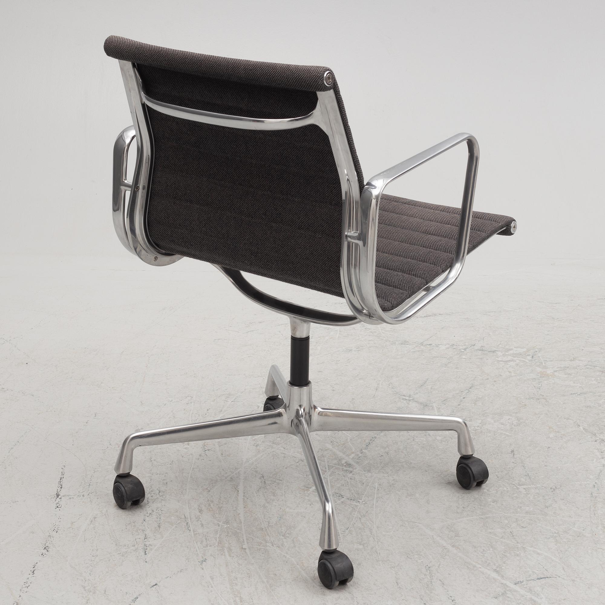 Charles & Ray Eames, an office swivel armchair, model EA 108, Vitra.
