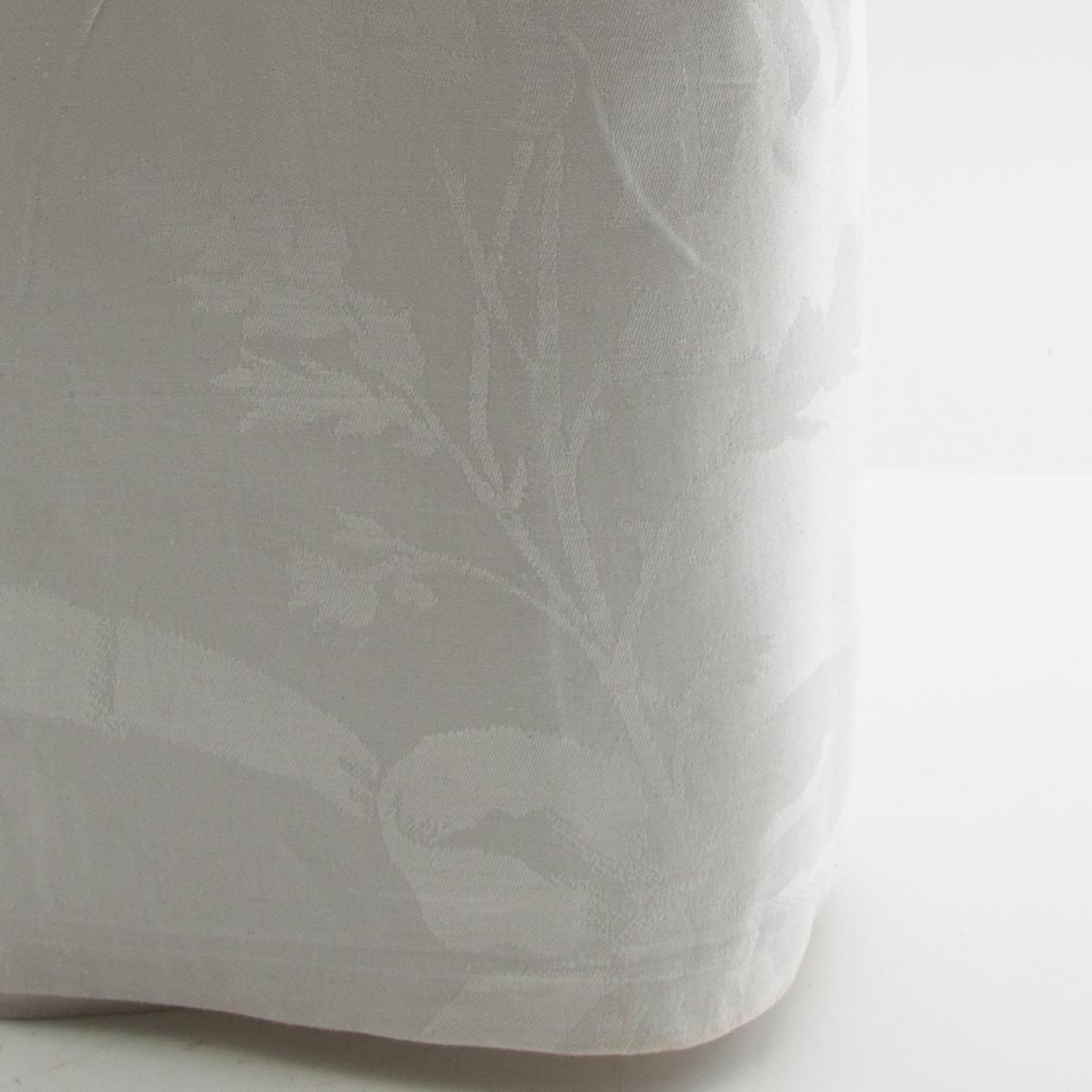 Tablecloth and napkins, 11 pcs, damask, first half/mid 20th century.