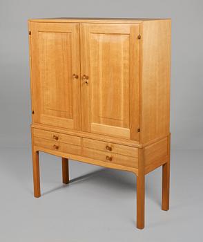 SKÅP, "Oktober", Carl Malmsten,  1900-talets andra hälft.