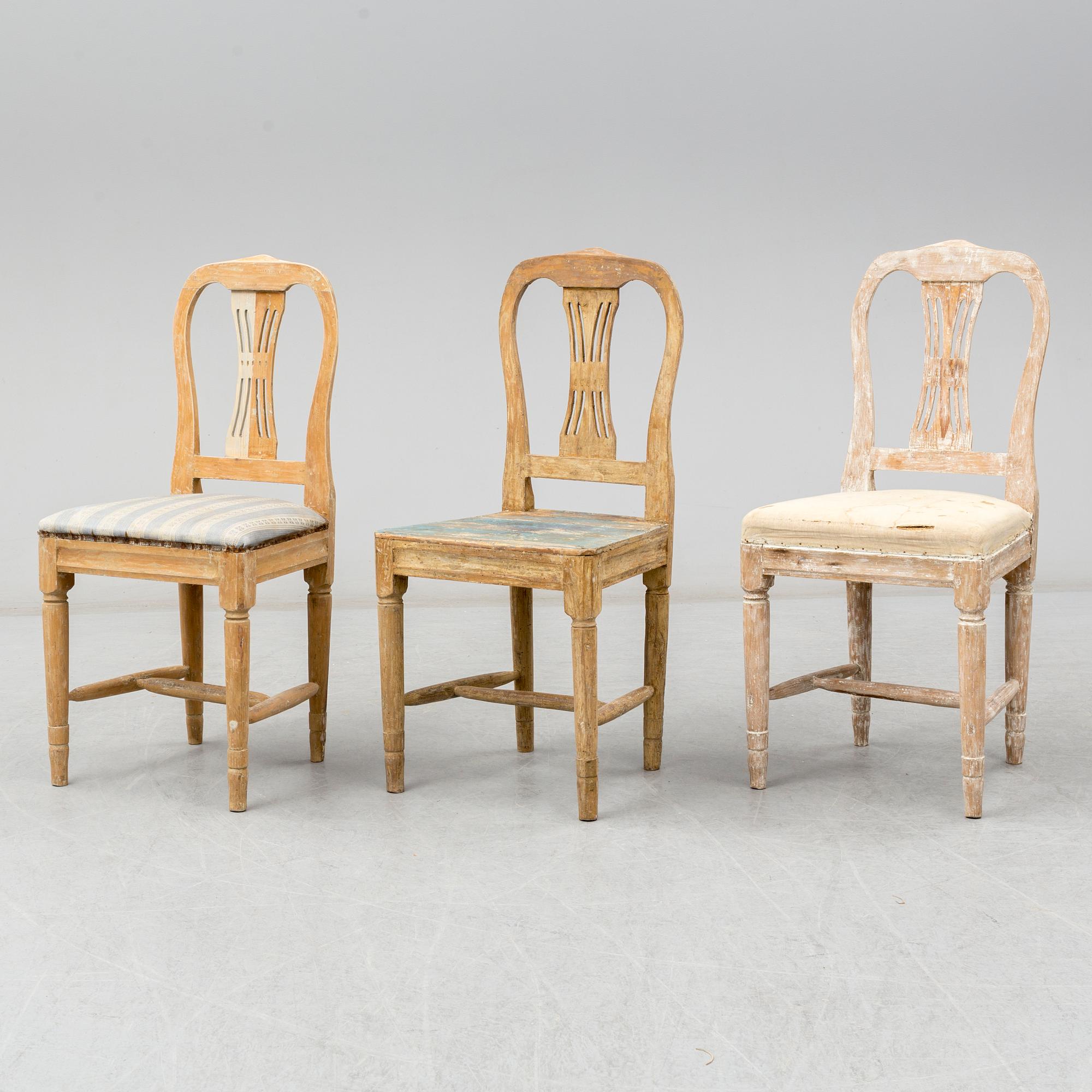 12 similar 19th century chairs.