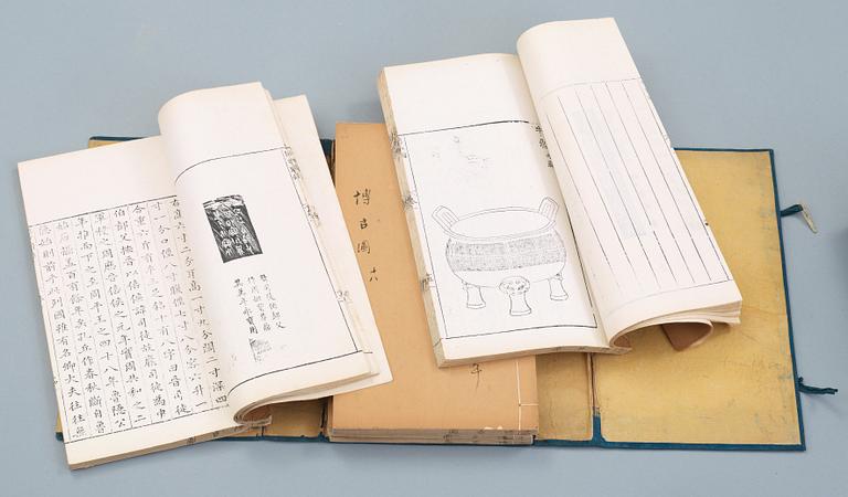 Book, 18 vol, Lu Dalin (1046-1092), "Kao Gu Tu" and "Gu Yu Tu", published by Yizheng Tang 1752.