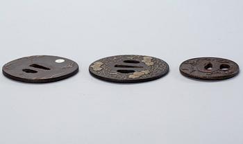 TSUBA, 3 stycken, Japan, brons.