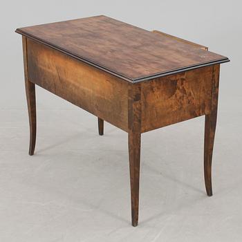 SKRIVBORD, 1900-talets andra hälft.